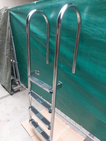 RVS zwemtrap met 4 treden